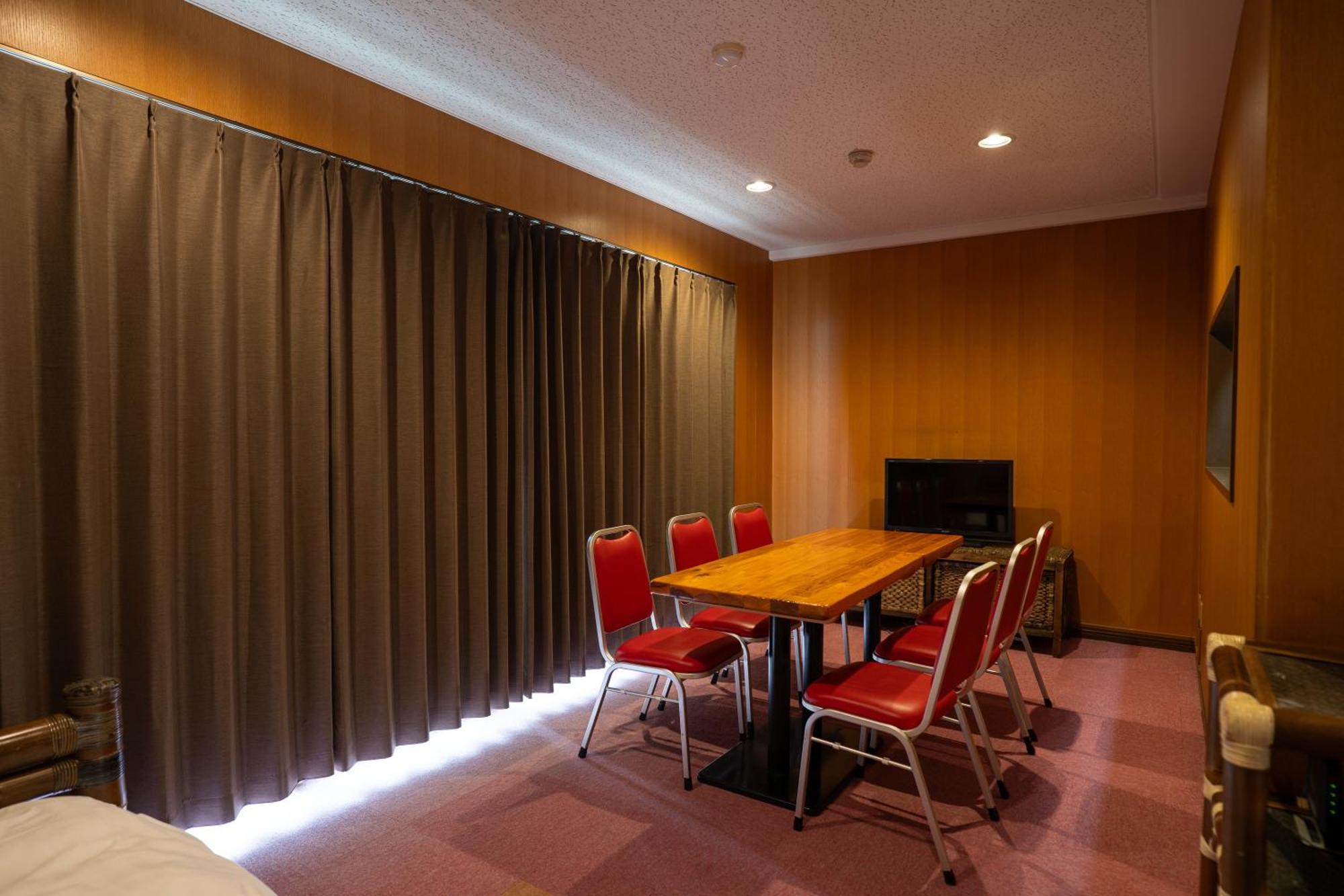 Royal Hotel Yomitan Luaran gambar