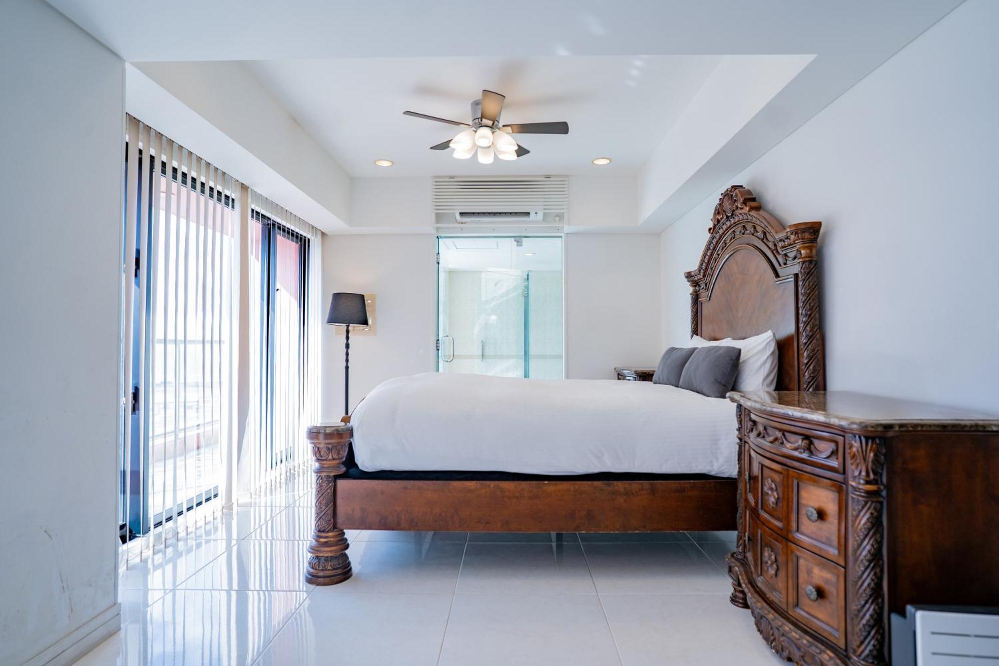 Royal Hotel Yomitan Luaran gambar